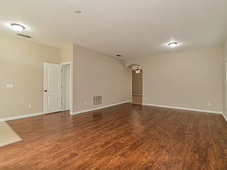 2061 Ribbon Falls Pkwy — Photo 5