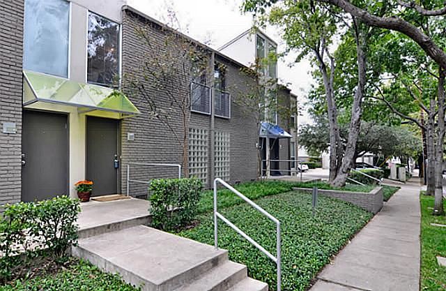 1st image of 4231 Travis St APT 3
