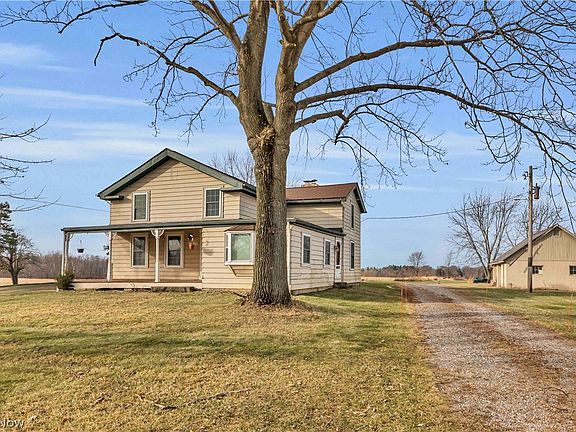 3rd image of 4470 Avon Lake Rd