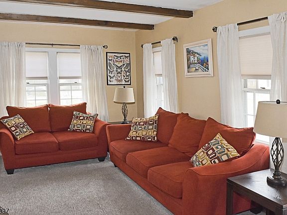 4th image of 14 Intervale Rd