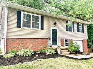 401 Dartmouth Dr, O'Fallon, IL 62269