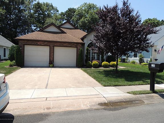 2nd image of 1798 Sweetbay Dr