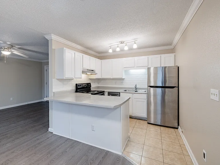 Forest Pointe — Photo 17