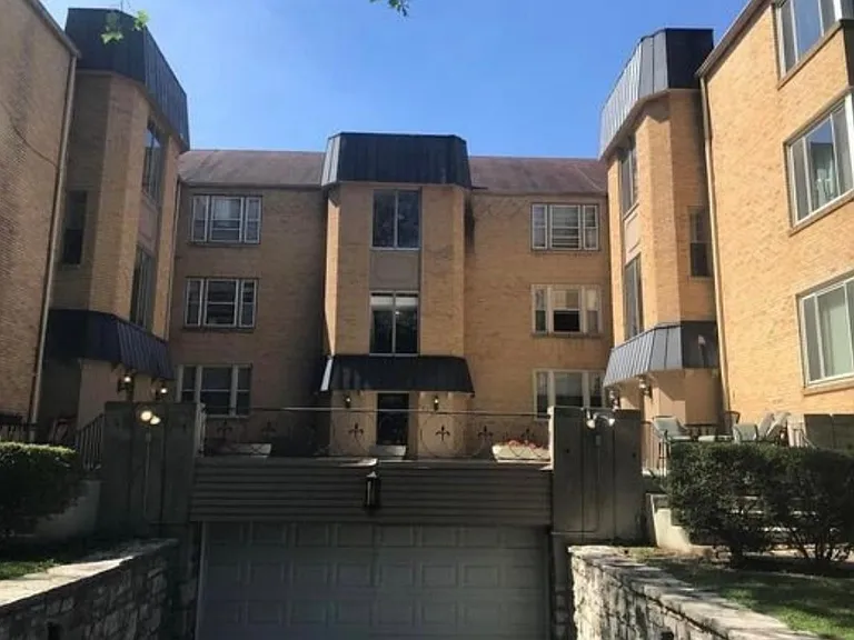 7544 York Dr #2E — Photo 11