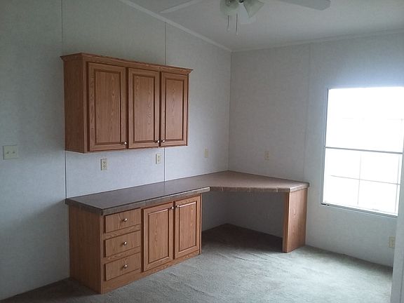 3rd image of 224 N Traub Ave