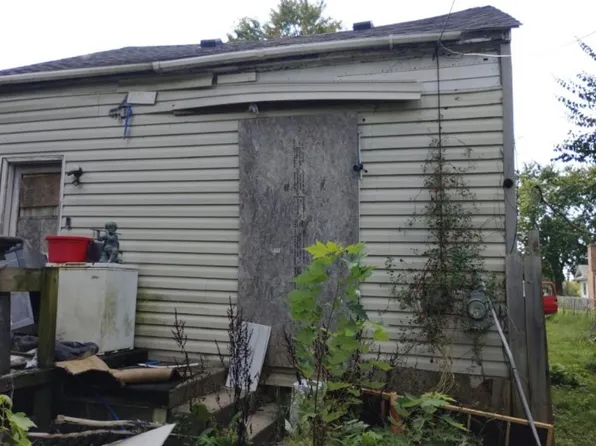 98 Miller Ave, Dayton, OH 45417