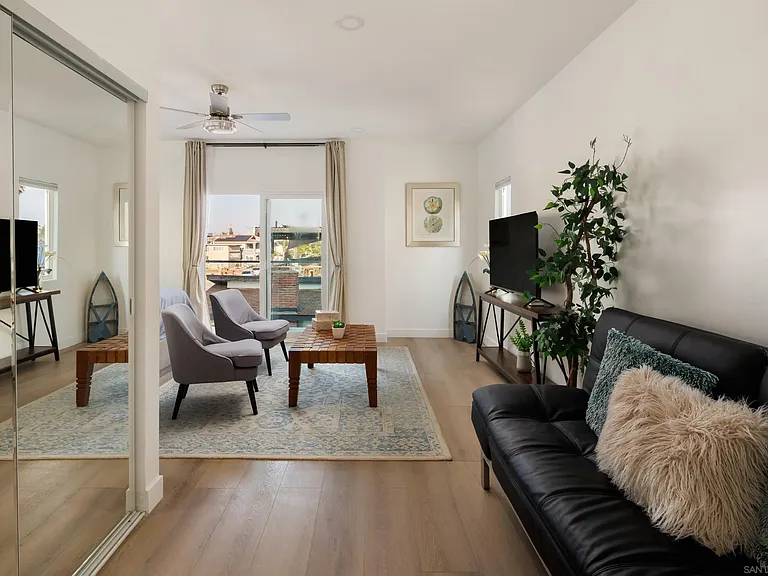 806 Ocean Ln — Photo 23