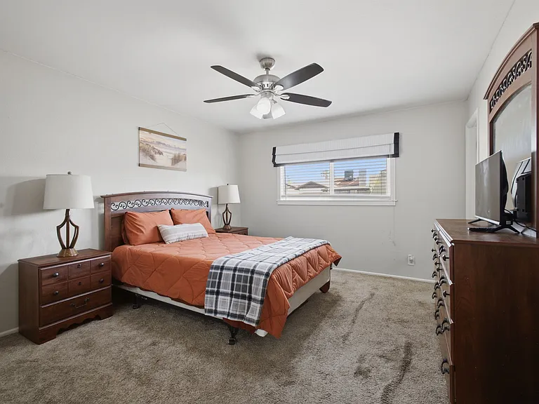 2329 E Concorda Dr — Photo 20