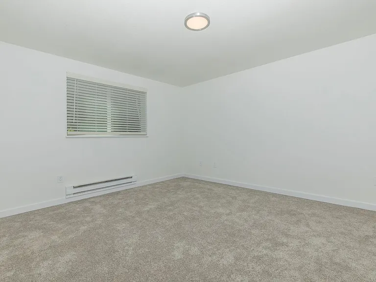 Alcove Apartment — Photo 20