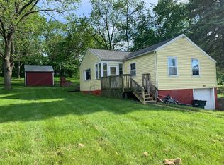 1433 Wilson Ave SW, Cedar Rapids, IA 52404