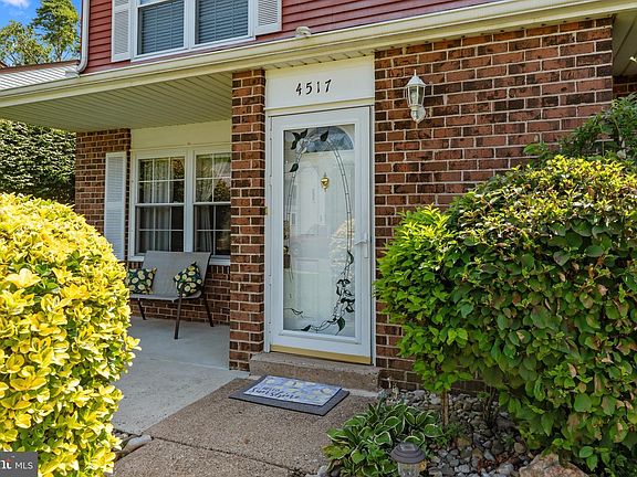 3rd image of 4517 Winding Brook Dr #1