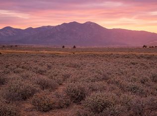 22 Los Cordovas Dr, Ranchos De Taos, NM 87557