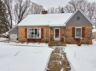 157 N Clinton Ave, Clintonville, WI 54929