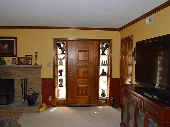 2nd image of 7546 Lockwood St