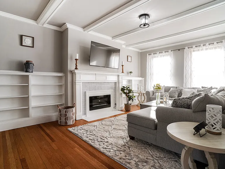 179 Babcock St — Photo 12
