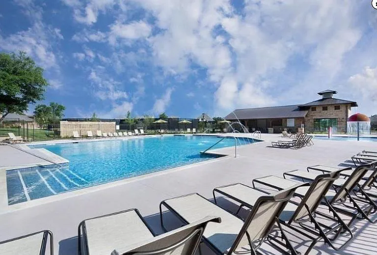 Community pool