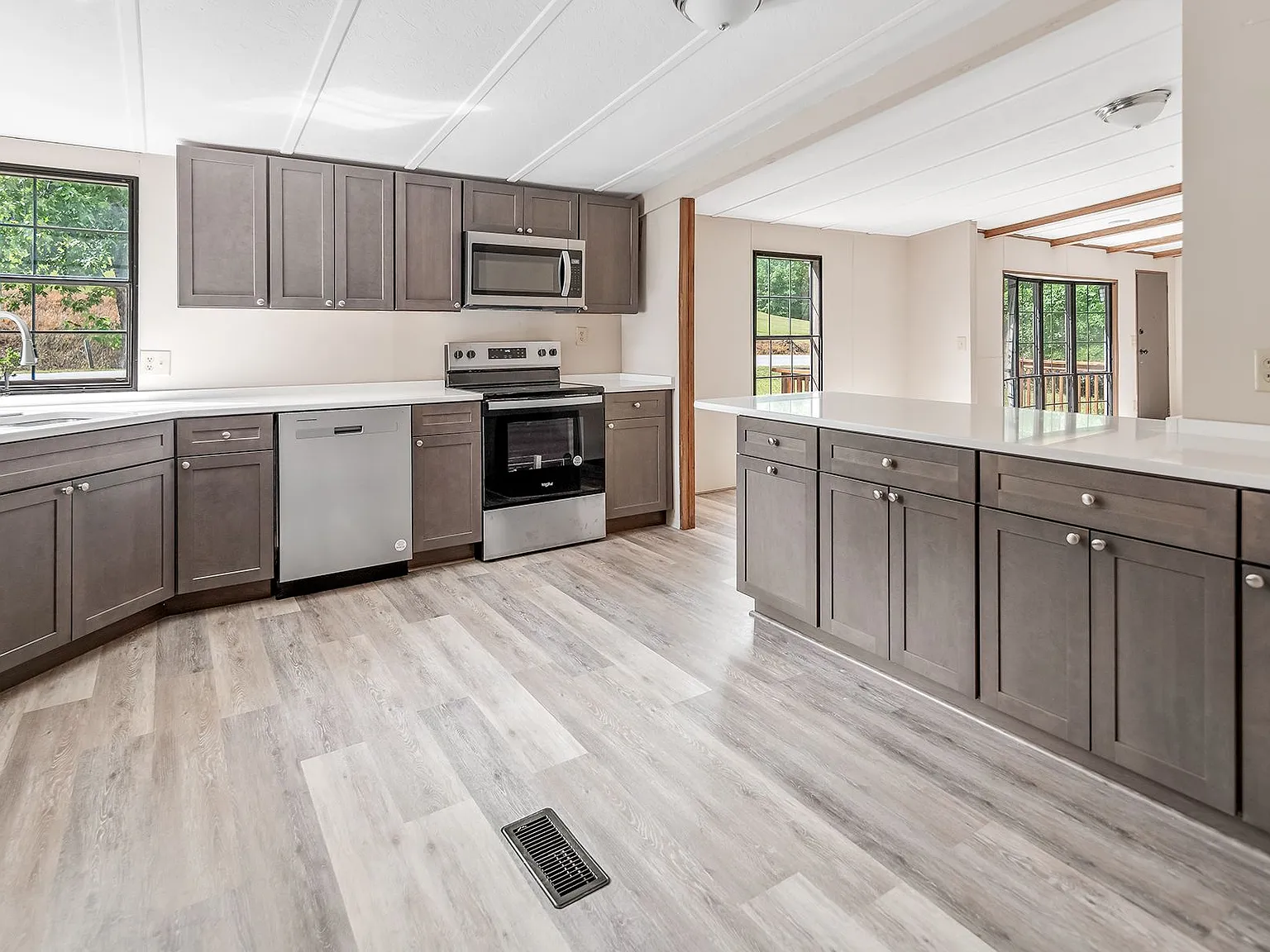 3 bed, 1568 sqft, $1,850 — Photo 3