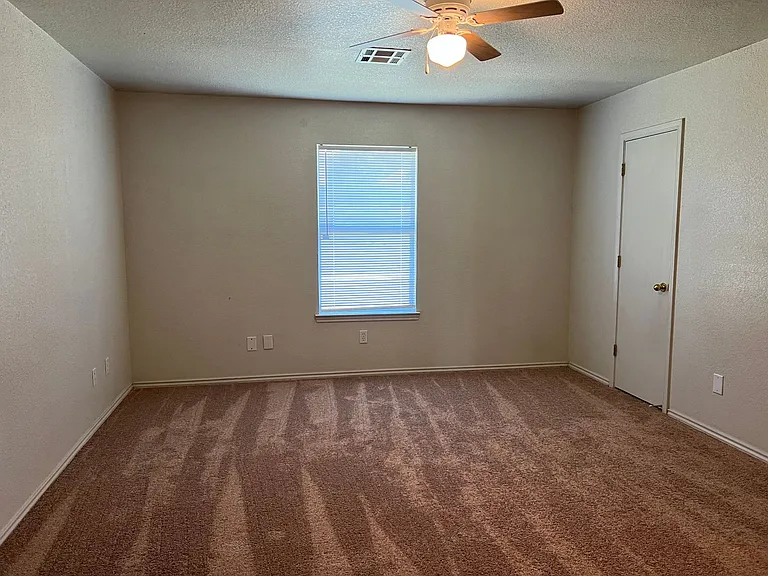 2806 Alma Dr — Photo 7