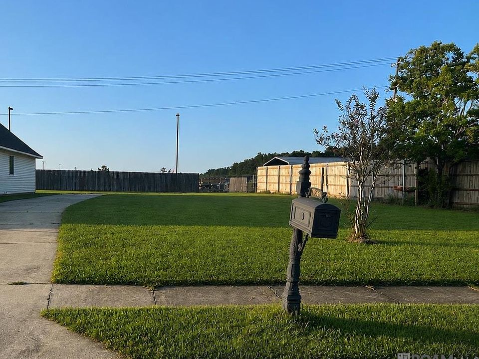 1st image of 25469 Black Lake Ave