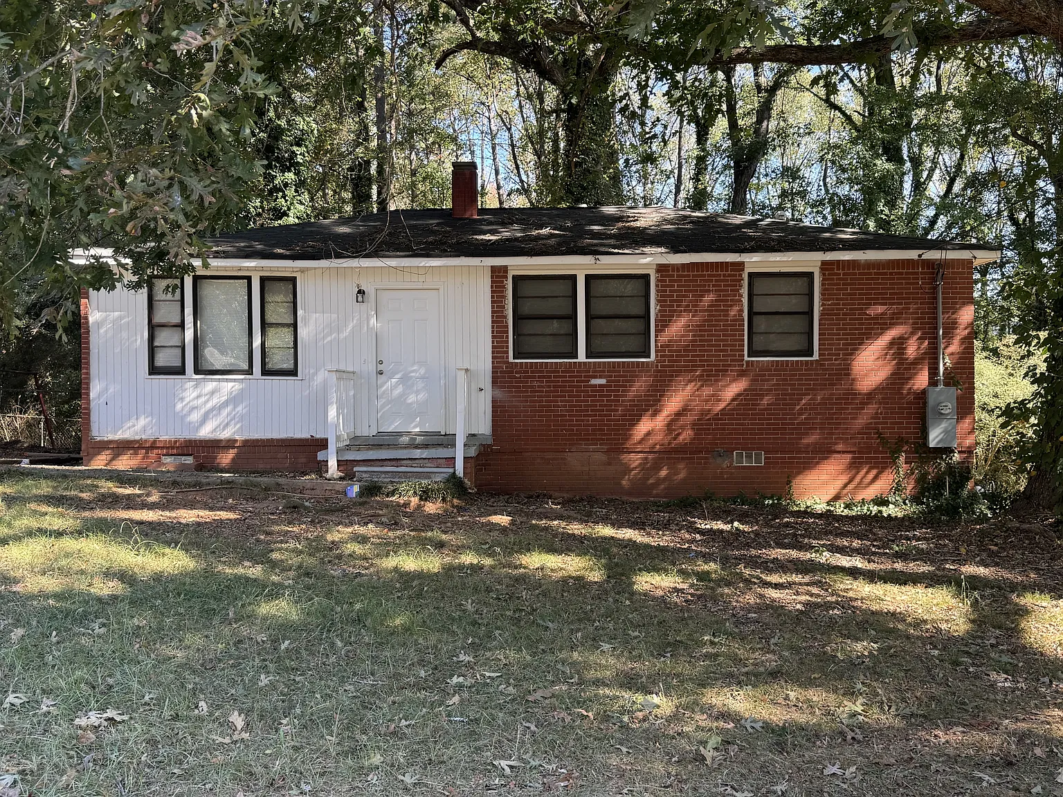 3375 Villa Circle Southeast- - 1 — Photo 1