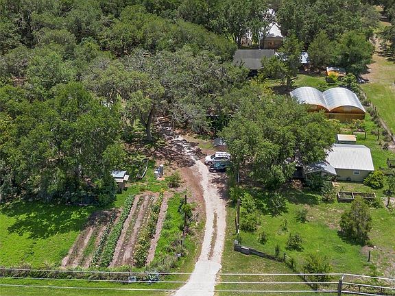 2nd image of 2026 Lewis Rd