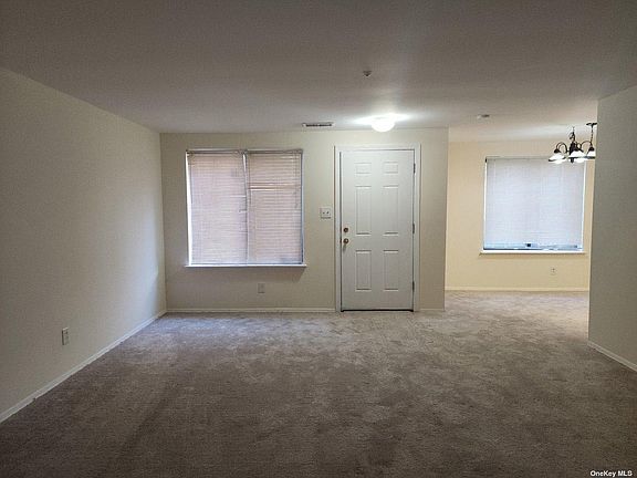 3rd image of 531 Daryl Dr Unit 531