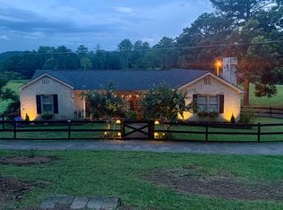 995 Buttermilk Rd, Cave Spring, GA 30124