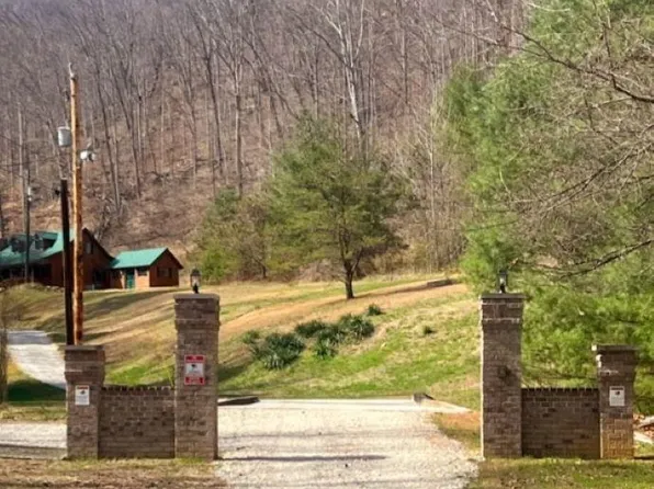 100 Bradford Dr, Ranger, WV 25506