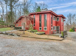 19 Timms Hill Rd, Haddam, CT 06438