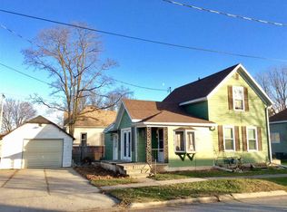 108 Julian St, Decorah, IA 52101