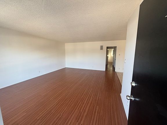 2nd image of 5524 Corteen Pl #15
