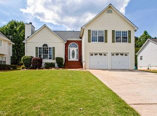 12361 Riviera Dr, Fayetteville, GA 30215