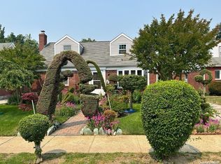 36 Koeppel Pl, Hempstead, NY 11550