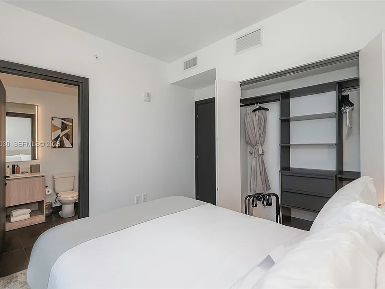 398 NE 5th St #4001 — Photo 52