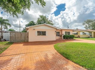 7010 SW 10th St, Pembroke Pines, FL 33023