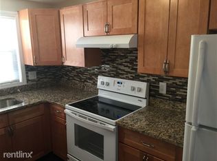 82 Radcliffe Ave, Providence, RI 02908