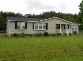 912 Boone Valley Rd, Whitsett, NC 27377