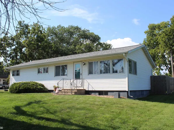 1471 Laurel St, Hamilton, IL 62341