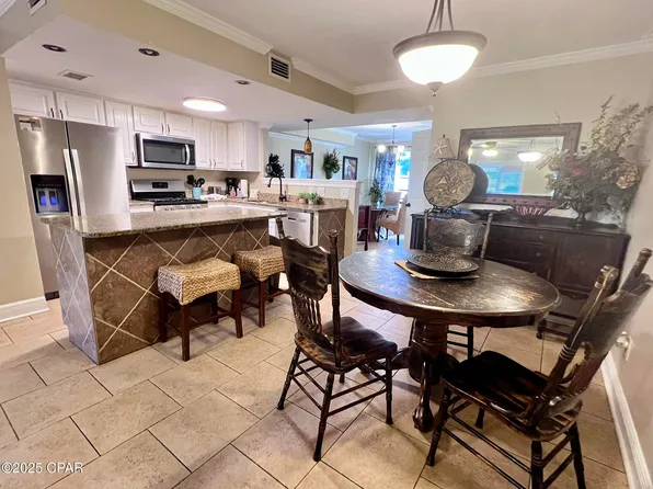 106 Robin Ln, Panama City Beach, FL 32407