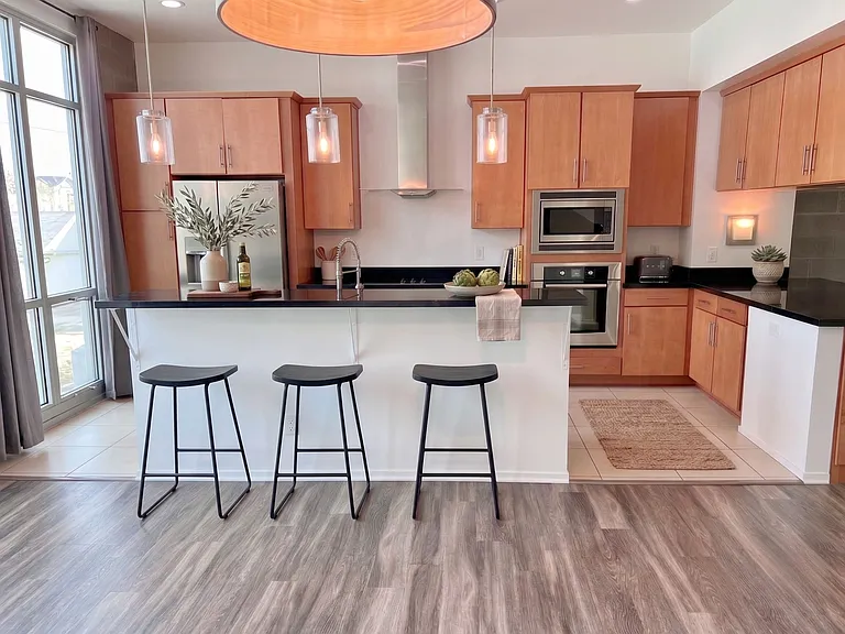368 S Farmer Ave #368 — Photo 8