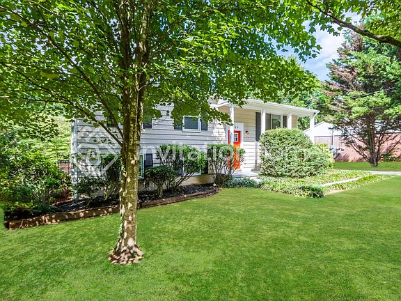 2nd image of 1509 Lynhurst Dr