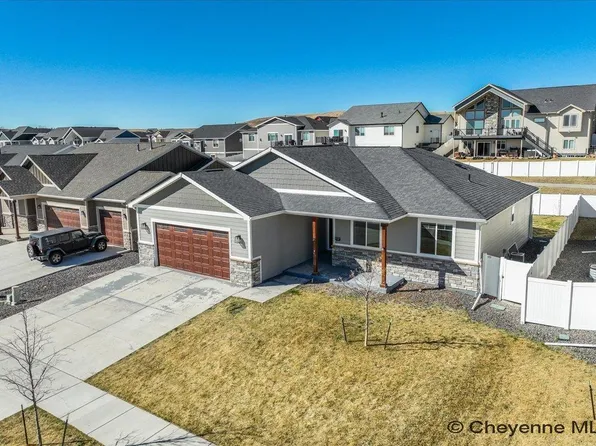 5612 Opal Dr, Cheyenne, WY 82009