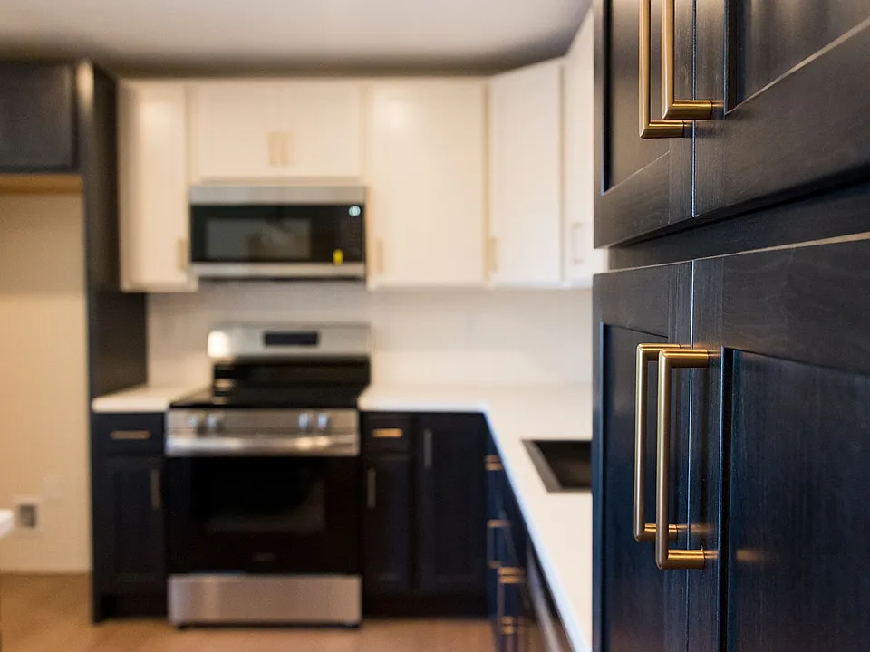Brook Hill Apartments
