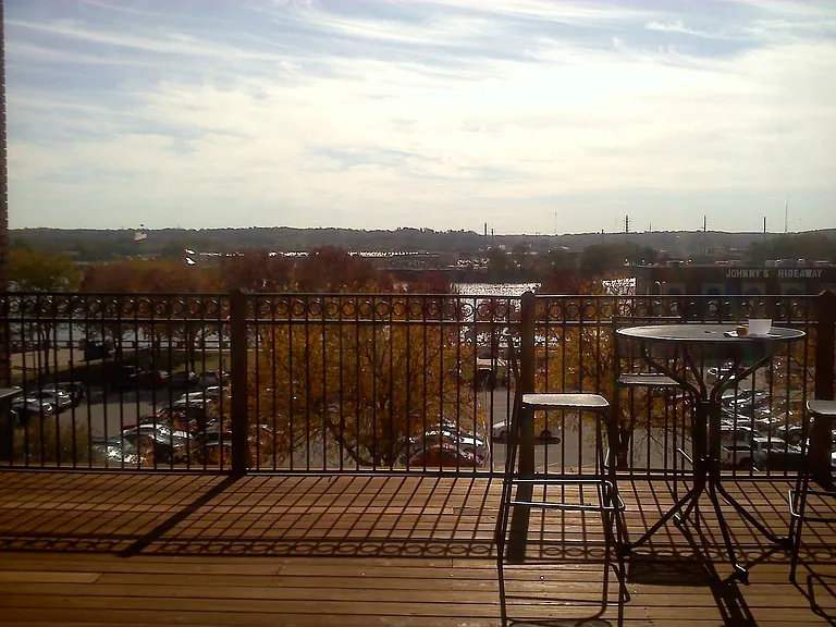 311 SW Water St — Photo 25