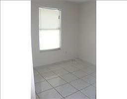 5th image of 980 SW 7th Pl