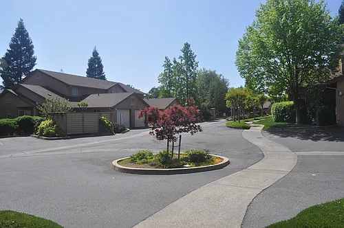 Meadowood Townhomes Photo 1