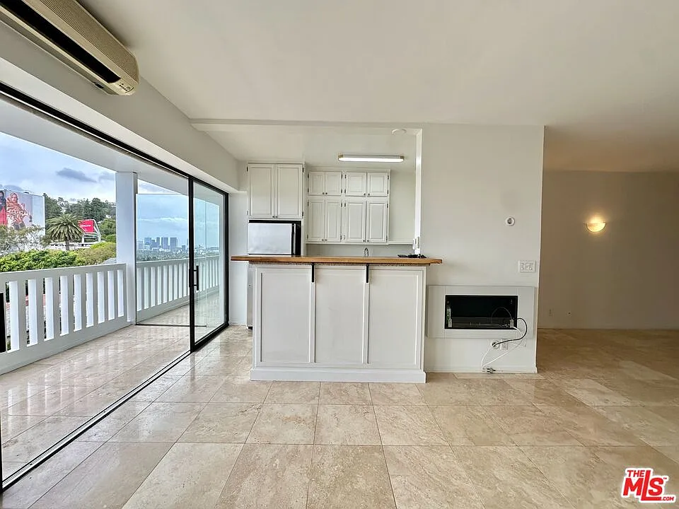 1 bed, 1.0 bath, 647 sqft, $4,600 — Photo 2
