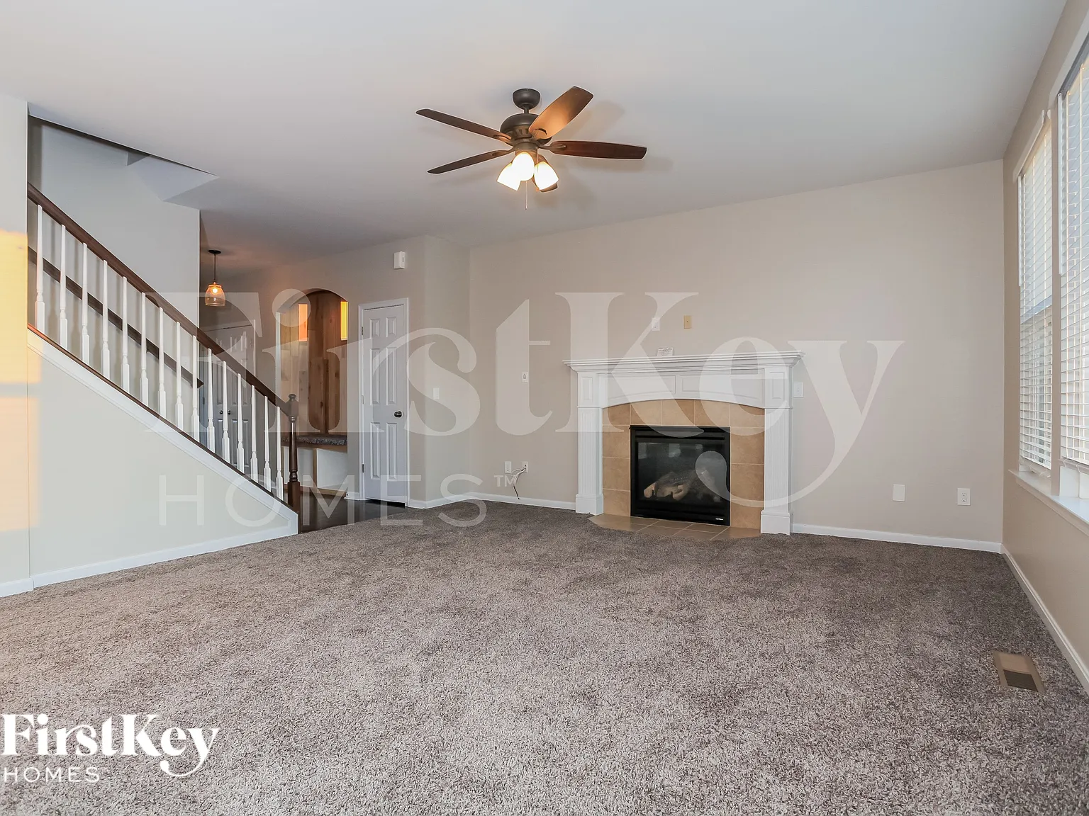 4 bed, 3.5 bath, 3200 sqft, $2,735 — Photo 3