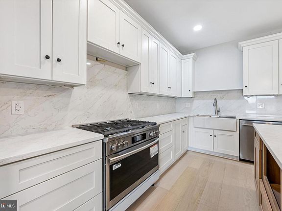 4th image of 449 Greenridge Rd