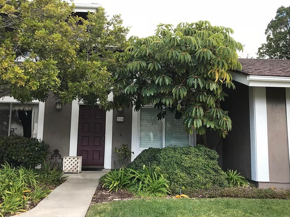 1st image of 216 Gazania Ct